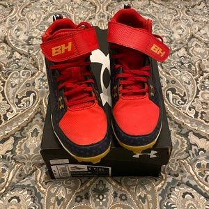 Boys baseball cleats